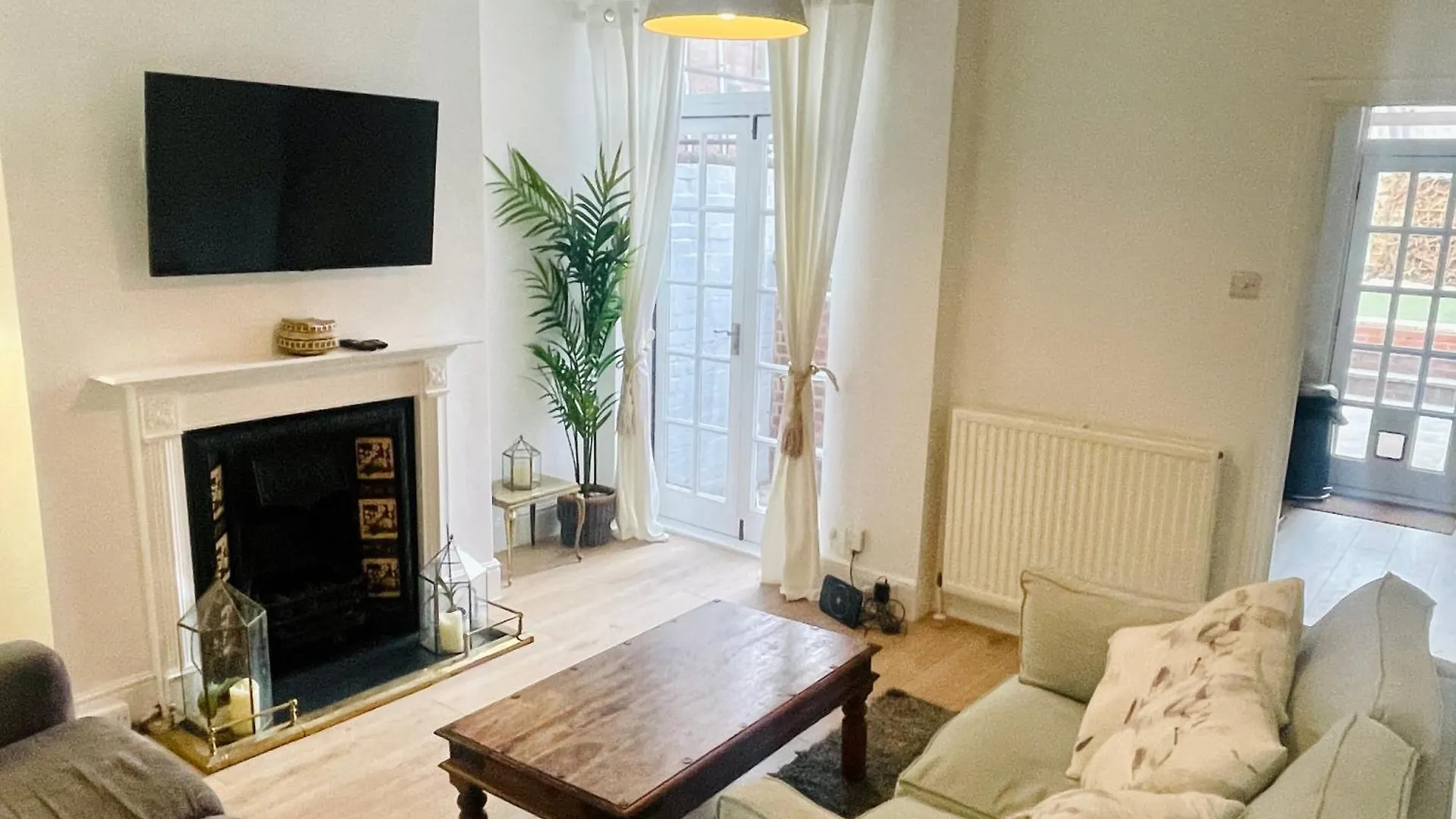 Newly Refurbished City Centre House With Parking Exeter 0*,  United Kingdom
