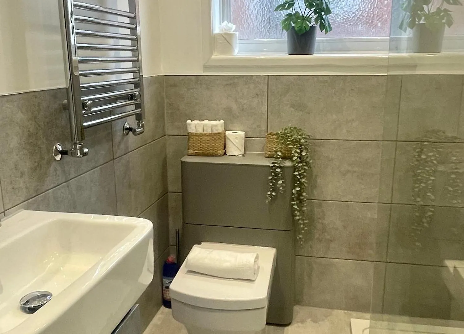 Holiday home Newly Refurbished City Centre House With Parking Exeter United Kingdom