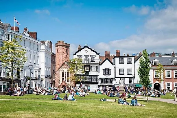 Newly Refurbished City Centre House With Parking Exeter Holiday home