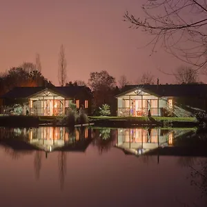  Holiday home Heron Lodge, South View Lodges